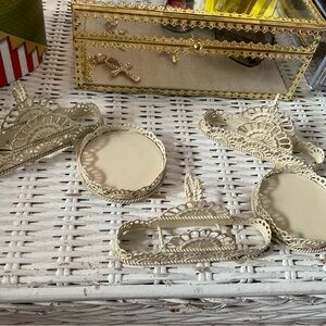 Elegant Cream Tea Cup&Saucer Display Set